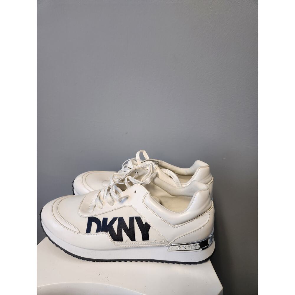 NWOT DKNY Athletic Sneakers White Size 11 - Picture 2 of 7